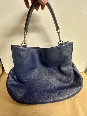 Navy Pebbled Leather Shoulder Tote - Classic Women's Shoulder Bag